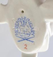 Herendi hal. Jelzett, egyik uszonya letört, h: 9 cm