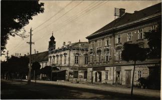 Magyaróvár, Mosonmagyaróvár; utca, Takarékpénztár, Központi húscsarnok, Pálinka mérés. photo (fl)