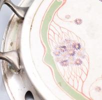 Argentor szecessziós kínáló, fajansz betét ezüstözött alpakka szerelékben, jelzett, kopott, d: 31 cm