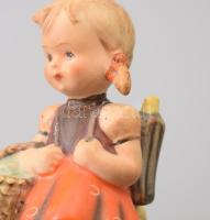 Hummel kislány kosárral, restaurált, jelzett, m: 11,5 cm