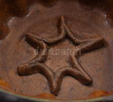 Kuglófsütő. Dél-Alföld, cca 1900, kis sérülésekkel, d: 25 cm, m: 12 cm