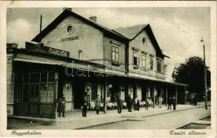 1931 Hegyeshalom, vasútállomás, vasutasok, Dreher Bak sör reklám (EK)