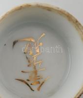 Japán porcelán katonai szakés csésze. cca 1940-1944, Lovasság, császárfalevél díszítéssel, pattogzás...