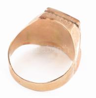 Arany (Au) gyűrű, ónix kő berakással, 14K, jelzett, m:67, bruttó 6,5g