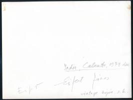 Eifert János (1943- ): India, kalkuttai részlet, 1974 körül, hátoldalán jelzett fotóművészeti alkotá...