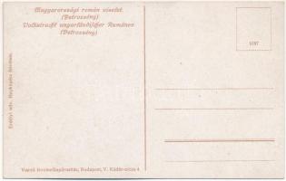 Petrozsény, Petrosani; Magyarországi román viselet. Erdélyi udvari fényképész felvétele. Vasúti leve...