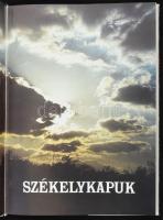 Olasz Ferenc 4 könyve:

Székelykapuk. A bevezetőt Sütő András, a tanulmányt Sarudi Sebestyén Józse...