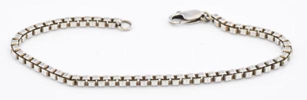 Ezüst(Ag) masszív nagy szemű venezianer karkötő, jelzett, h: 19 cm, nettó: 8,6 g