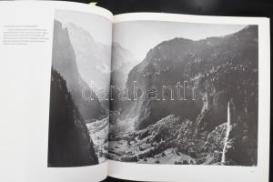 Mit Goethe in der Schweiz. Ein Bildband von Michael Ruetz mit Texten von Martin Müller. Zürich, 1981...