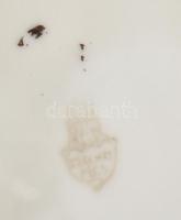 Zsolnay fehér mázas porcelán teáskanna. Jelzett, kisebb hibákkal, m: 17 cm