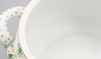 Herendi Apponyi zöld mintás leveskínáló tál, citrom fogóval. Jelzett, egy szirmon minimális pattogzá...