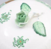 Herendi Apponyi zöld mintás fedeles leveses csésze rózsa fogóval, alátéttel. Jelzett, fogón kis sérü...