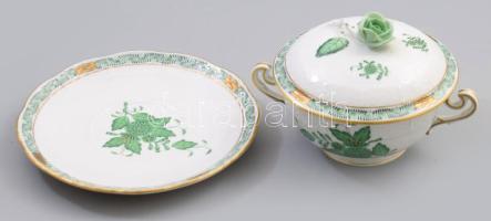 Herendi Apponyi zöld mintás fedeles leveses csésze rózsa fogóval, alátéttel. Jelzett, fogón kis sérüléssel, d: 16 cm, m: 10 cm
