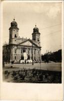 Debrecen, Kossuth szobor a templom előtt. Deneflec Frigyes felvétele, photo