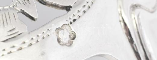 Ezüst (Ag) szűrőkanál áttört mintával, jelzett, h: 20,7 cm, nettó: 84 g