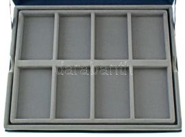 Éremtartó kazetta egy kivehető tálcával, összesen 16 férőhellyel (75x50mm)-es fészkek, használt, de ...