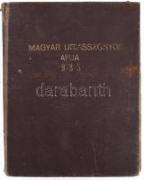 1935 A Magyar Úriasszonyok Lapja XII. évfolyamának több száma könyvbe kötve, kijáró lapokkal