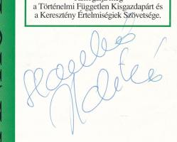Hankó Ildikó (antropológus, Kiszely István felesége) által dedikált KDNP-s prospektus