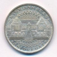 Csúcs Viktória (1934-) DN "Kiskunhalas" kétoldalas jelzett Ag emlékérem (16,87g/0.925/32mm) T:AU, patina