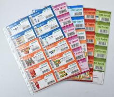 2004. "Mi Világunk - családi életmód magazin" CBA, cora, Reál és TESCO kuponok, 4xklf vágatlan ívben + 1db megkezdett ív, szelvényekkel és 1db Enni-kék étkezési utalvánnyal T:AU