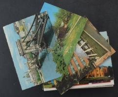 135 db MODERN magyar város képeslap vegyesen (41 db postatiszta, 1 db leporello)