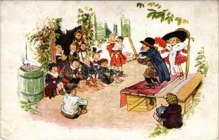 Jelmezes előadás gyerekekkel. Magyar Rotophot Társaság Nr. 2646/3. / Hungarian children art postcard s: Pólya Tibor (felületi kopás / worn surface)