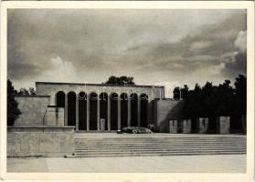 Nürnberg, Reichsparteiaggelände, Luitpoldarena, Mahnmal. Verlag Georg Michel / Nazi memorial, swastika (EK)