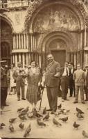 1928 Venezia, Venise, Venice; feeding pigeons in front of the Cathedral. photo