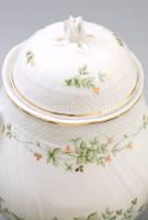 Hollóházi Erika mintás teás készlet. Jelzett, minimális pattogzással, teljes