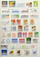 Vatikán + NSZK Szép gyűjteményrészek, benne sok vatikáni blokk, 16 lapos A/4-es berakó 8-8 oldalán, ...