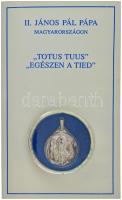 1991. "II. János Pál pápa Magyarországon" kétoldalas Ag emlékérem füllel, előlapján 2db rubinnal díszítve, tanúsítvánnyal, eredeti díszkiadásban (0,999/~29mm) T:AU patina