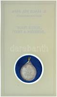 1991. "II. János Pál pápa Magyarországon" kétoldalas Ag emlékérem füllel, előlapján 2db ru...