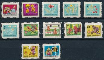 12 különböző iskolai takarék bélyeg (apró hibák)