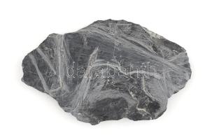 Nagy Sándor (1923-2017): Nőalak. Faragott és vésett kő, jelzés nélkül, m: 10 cm