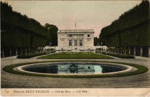 Versailles, Palais du Petit Trianon, Coté du Parc (EK)