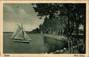 Siófok, parti sétány (kis szakadás / small tear)