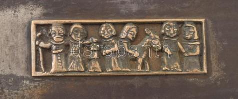 Tevan Margit (1901-1978): Díszdoboz. Jelzett, kopott, kissé hullámos, 14,5x7 cm