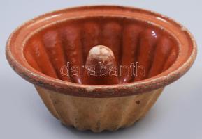 Kuglófsütő. Dél-Alföld, cca 1900, kis sérülésekkel, d: 19 cm, m: 8,5 cm