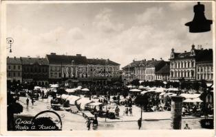 Arad, Piata a. Jancu, Chateau Palugyay, Marton J., Azuga, Grósz és Róna, Márkus / tér, piac, üzletek / square, market, shops. photo