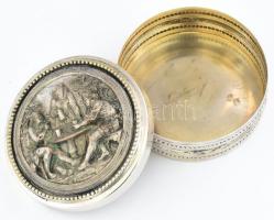 Historizáló jelenetes ezüstözött cukordoboz, jelzett, kopott, d: 10,5 cm