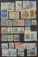 Néhány száz tengerentúli bélyeg sok motívummal, 6 lapos közepes berakóban