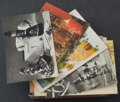 Kb. 100 db MODERN üdvözlő motívum képeslap / Cca. 100 modern greeting motive postcards