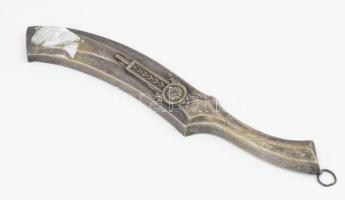 Szecessziós ezüstözött alpakka morzsakefe tartó, h: 34 cm