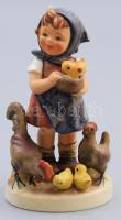 Hummel kislány tyúkokkal, jelzett, retaurált, m: 12 cm