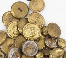 Horthy tiszti ruházat teljes gombjai 14,7,9 db, paroli, vállrojt stb,