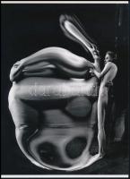 1933 Kertész Andor (később André Kertész) (1894-1985) magyar (később francia majd amerikai) fotóművé...