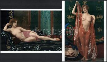 cca 1910 Színezett fotográfiák nyomán készült 2 db modern nagyítás, szolidan erotikus felvételek, je...