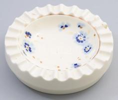 Zsolnay búzavirág mintás hamuzó, jelzett, kis kopással, d: 15 cm