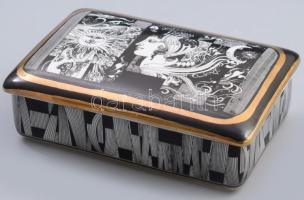 Hollóházi Szász Endre által tervezett mintával díszített bonbonier. Matricás, jelzett, kis kopással, 14x9 cm