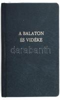 A Balaton és vidéke. Eggenberger-féle utikönyvek III-IV. Bp.,(1909,Eggenberger (Hoffmann és Vastagh), (Arad,Aradi Nyomda Rt.), 167+7 p.+ 1 (A Balaton és környékének térképe, 19x29 cm.) t. Fekete-fehér szövegközti fotókkal illusztrált. Korabeli reklámokkal. Átkötött modern egészműbőr-kötés, bekötött illusztrált elülső papírborítóval, jó állapotban.